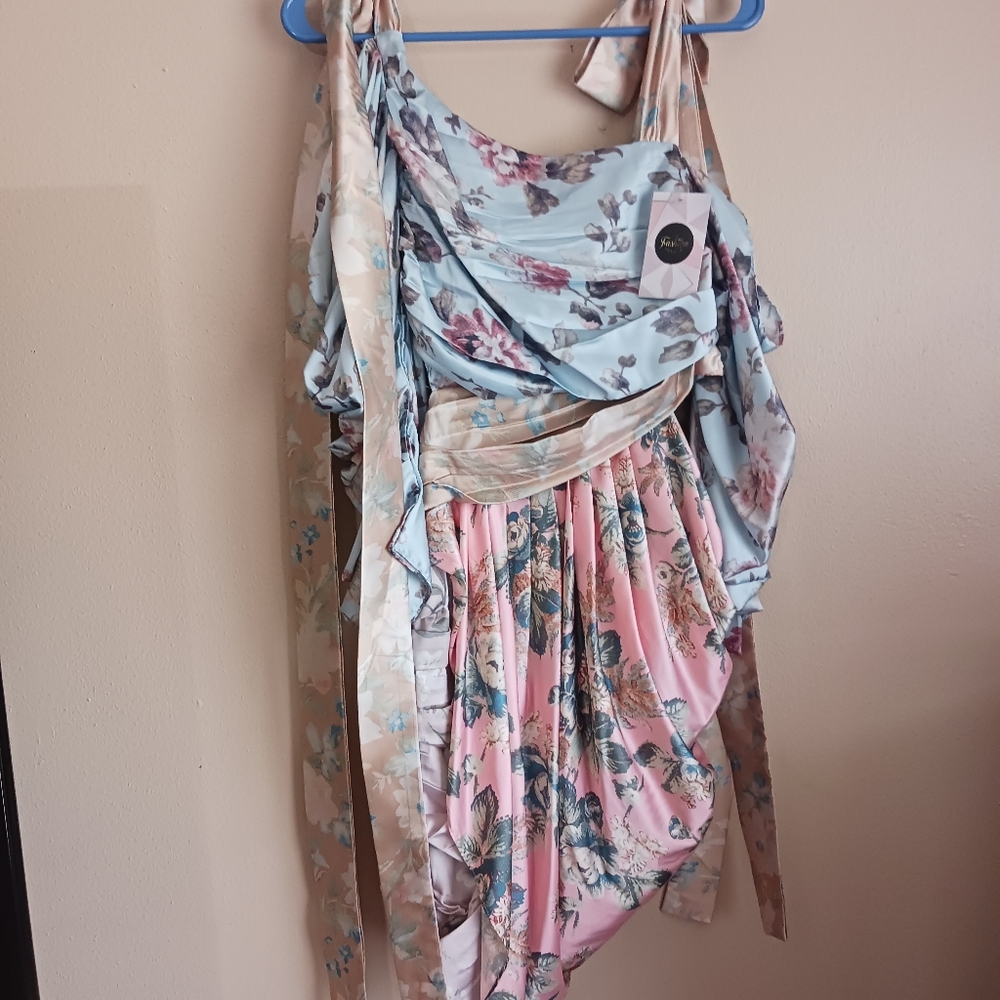 Floral dress summer dress brand new never worn beautiful dress